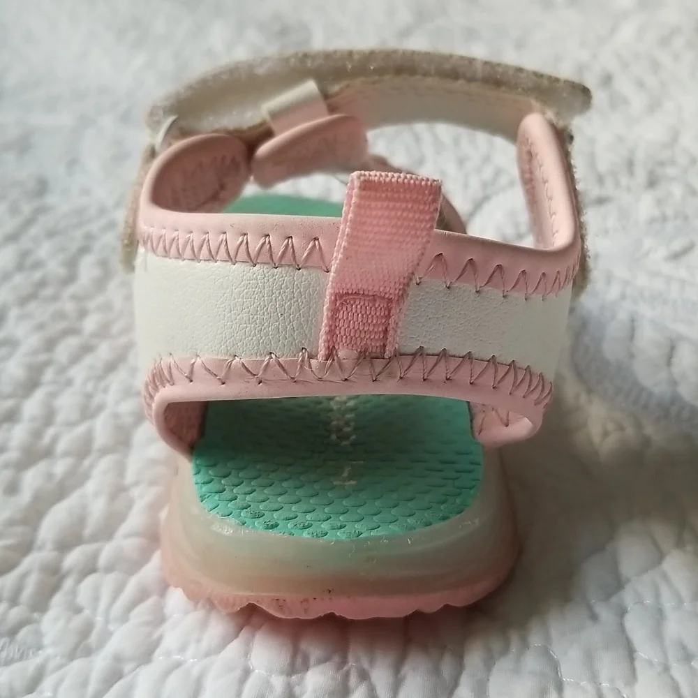 LIGHT-UP UNICORN SANDALS - Picture 5 of 10